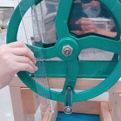 サトウキビ搾り機（手動さとうきびジューサー）