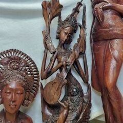 バリ島　大型木彫り像　女性像　3体