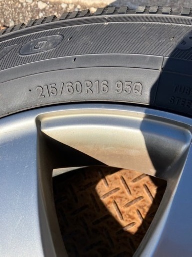 タイヤ 215/60R16 4本