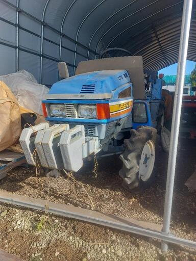 イセキ　トラクター　15馬力　4WD