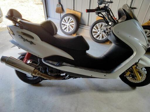 マジェスティ125(コマジェ)