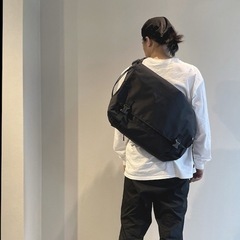 “Faceless” Messenger Bag ショルダーバッグ