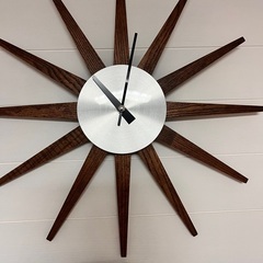 ニトリの木製壁掛け時計