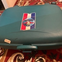 大きめのスーツケース　鍵なし