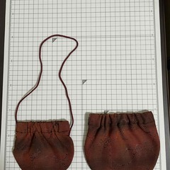 ハンドメイド　ばね口巾着　２つ