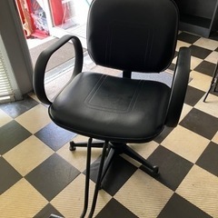 昇降式チェア　美容椅子　カット椅子　サロンチェア　サロン椅子