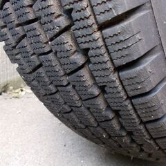 手渡しOK！スタッドレスタイヤ＋アルミホイ－ル４本セット 軽トラ 軽バン 145 80R12 