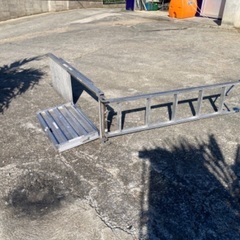 はしご付床付布わく　足場板