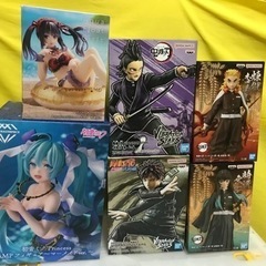 フィギュアいろいろ（各種800円）