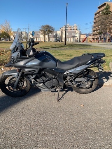 スズキ　V-strom 650 ABS 2013モデル　大型バイク　Vストローム