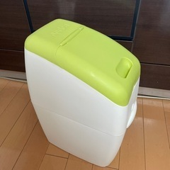 アップリカ オムツ用ゴミ箱