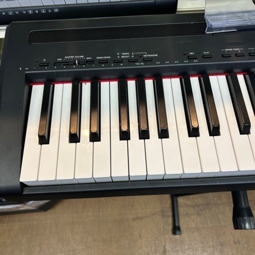 【程度良好】ヤマハ 88鍵盤 キーボード P-95 フットペダル 譜面台付 電子ピアノ 2011年製 程度良好】ヤマハ 88鍵盤 キーボード P-95 フットペダル 譜面台付 電子