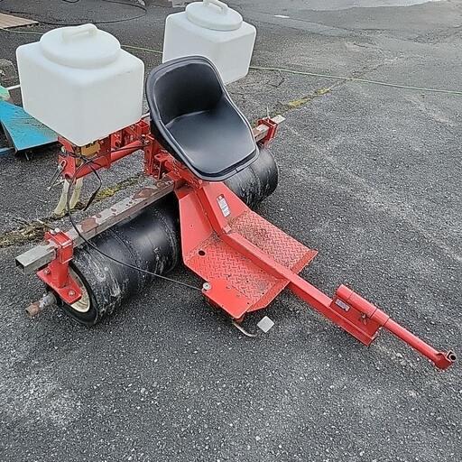 テーラー用　鎮圧ローラー　施肥機付き