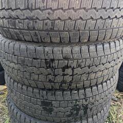 195/80R15 LT