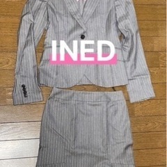 INED スーツ　スカート　Ｙシャツ付き　グレー　ピンクストライ...