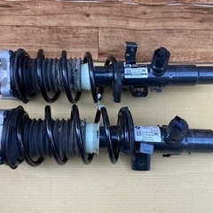 【新車外し】GRスープラA90 純正サスキット 1台分 品番:6895068 A 01 6895067 A 01 6895295 A 01 DB6 