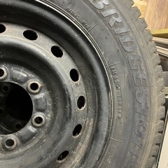 195/80/R15  105Lスタッドレスタイヤ