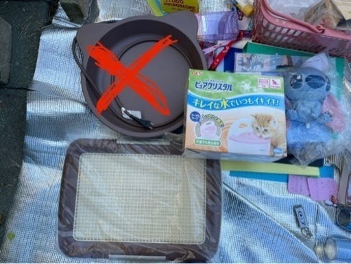 ピュアクリスタル　ペット用品　水受け　犬　ネコ