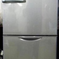 冷蔵庫　272L 2015年製　ハイアール　AQR-271D