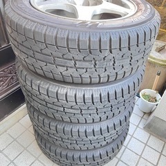 スタットレスタイヤ4本アルミセットTOYO 195/60R 15