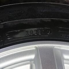 175/70R14 ダンロップ  ウィンターMAXX WM02  8〜9分山 -CONVERSE ALL STAR LIGHT PLTS ブーツサイズ23