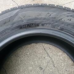 スタッドレスタイヤ215/65R16 98Q iG60 Yokohama 4本セット