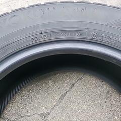 スタッドレスタイヤ215/65R16 98Q iG60 Yokohama 4本セット