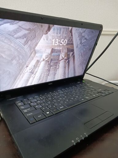 NEC　Core i5搭載 メモリ4G 高速SSD240G　大画面15インチ