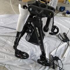 81t 未使用品 Care-parents シルバーカー 多機能 手押し 座れる 軽量 アルミ製 折り畳み高さ調節可 四輪歩行器 ブレーキ付き ブラックCP-1004D y111703t