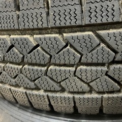 195/80/R15  105Lスタッドレスタイヤ