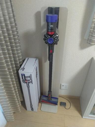 ダイソン Dyson V8 fluffy＋　専用台付属