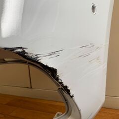 中古　メルセデス・ベンツ　Vクラス　フロントバンパー　ホワイト　左側傷あり