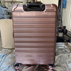 中古 キャスター付き旅行バッグ ピンク  スーツケース キャリーバッグ