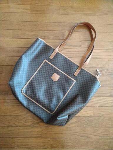 ★CELINEのBIGトートバッグ★