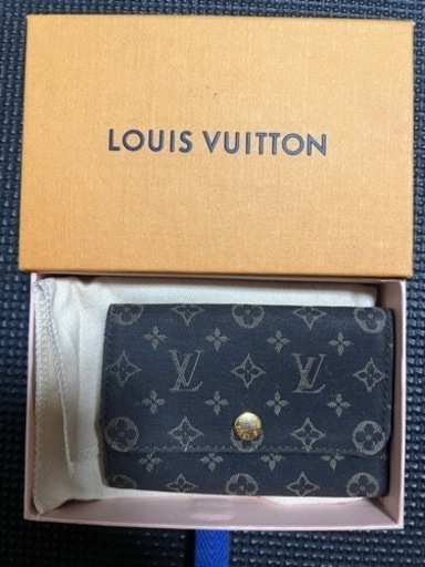 LOUIS VUITTONキーケース