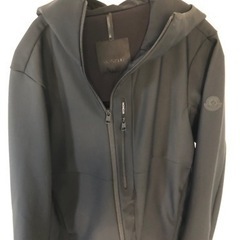 美品 モンクレール darc