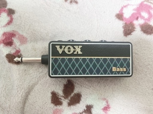 エドワーズ　ストラトキャスターヘッドホンギターアンプ ケース付き 3点セット エドワーズ ストラトキャスターヘッドホンギターアンプ ケース付き 3点