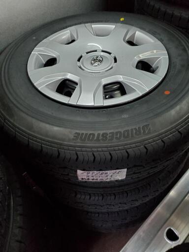 195/80R15 4本 ハイエース新車外し DUNLOP ハイエース コミューター 4