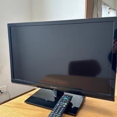 Panasonic 24インチ　液晶テレビ