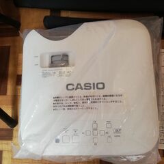 【ほとんど新品】CASIO プロジェクター　XJ-F20XN