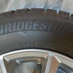 今週末は降雪？！　スタッドレスタイヤ４本アルミホイール付き　軽自動車用　美品