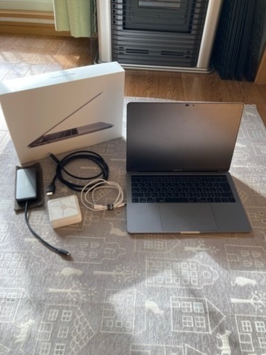 決まりました。美品MacBook Pro 13インチ128G 2019年もろもろセット