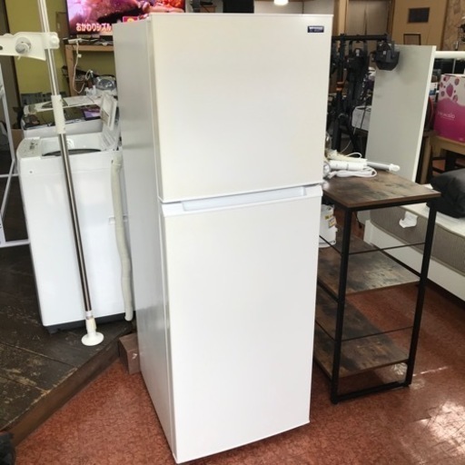 冷蔵庫　ヤマダセレクト　2020年製　225 L