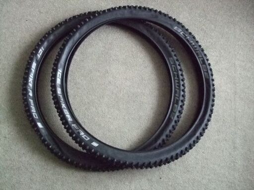 自転車用スパイクタイヤ シュワルベ アイススパイカープロ