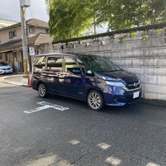 セレナ　c27  令和元年　車検入れたて。