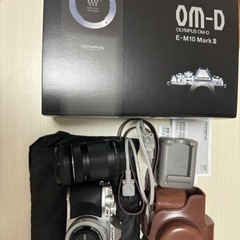 【本日限定値下げ】オリンパス ミラーレス一眼 OM-D E-M1...