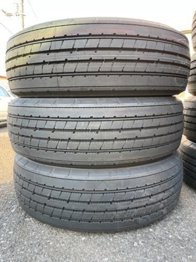 美品✴︎ブリヂストン✴︎R173 ラヂアル215/70R17.5 7本 トラック 215 