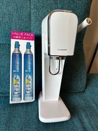 27000円相当 ほぼ未使用ソーダストリームART ガスシリンダー2本付き