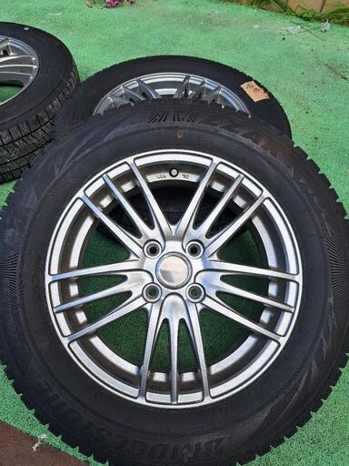 【送料無料】トーヨー製スタッドレス　185/65R15 2022年製 価格交渉可 送料無料】トーヨー製スタッドレス 185/65R15 2022年製 価格交渉可