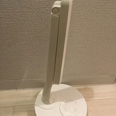 IKEA LEDデスクライト ホワイト B1502F (スタンド...